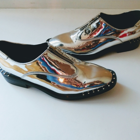 Design Lab Silver Loafers Women's 6 - Picture 4 of 7